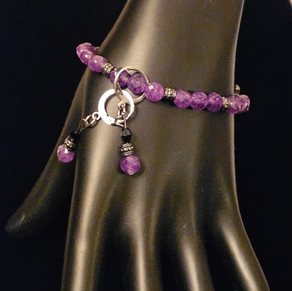 Genuine Amethyst Beaded Bracelet With Marching Earrings. Women's Fashion Jewelry
